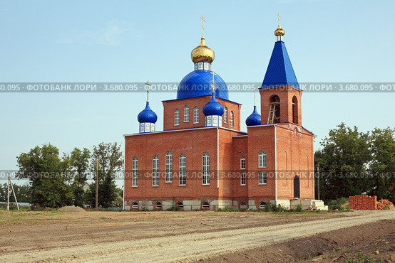 Строящаяся церковь (2012 год). Стоковое фото, фотограф Игорь Веснинов / Фотобанк Лори