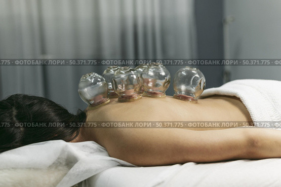 suction cup process man client. Resolution and high quality beautiful photo. suction cup process man client. High quality beautiful photo concept. Стоковое фото, агентство Ingram Publishing / Фотобанк Лори