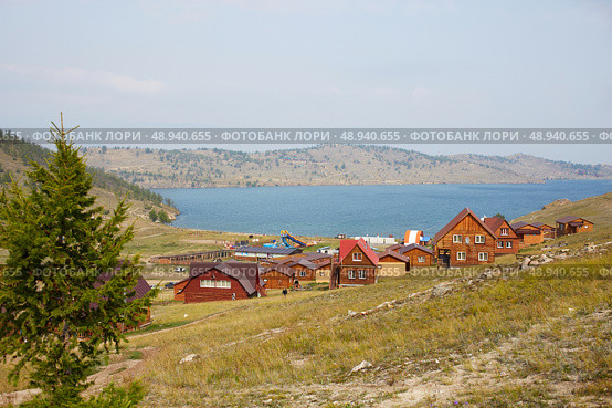 Summer landscape. View of the popular summer vacation spot on the shores of Lake Baikal. Стоковое фото, фотограф Виктория Тельминова / Фотобанк Лори