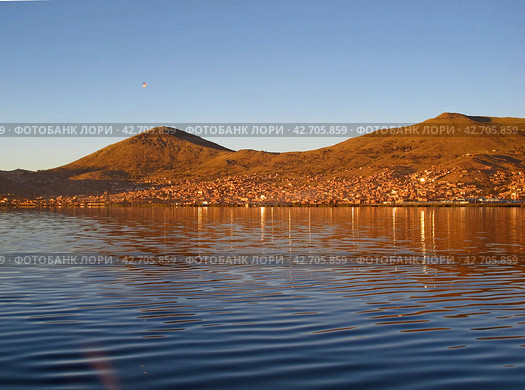 Sunrise at Lake Titicaca in Andes, Peru and Bolivia (2011 год). Стоковое фото, фотограф Сергей Стрелков / Фотобанк Лори