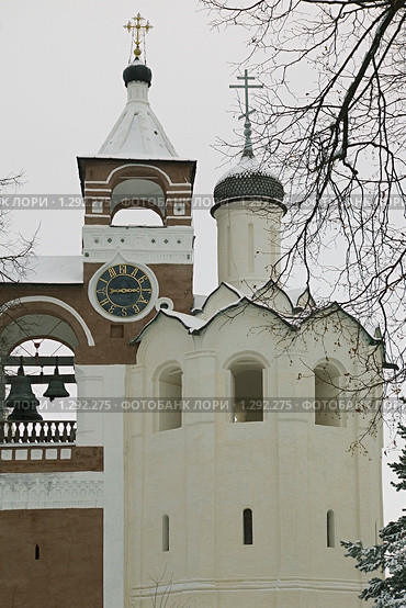 Суздаль. Мужской Спасо-Евфимиев монастырь. Звонница. (2009 год). Редакционное фото, фотограф Алексей Петров / Фотобанк Лори