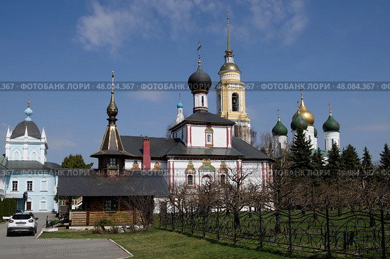 Свято-Троицкий Ново-Голутвин женский монастырь. Коломна. Редакционное фото, фотограф Илюхина Наталья / Фотобанк Лори