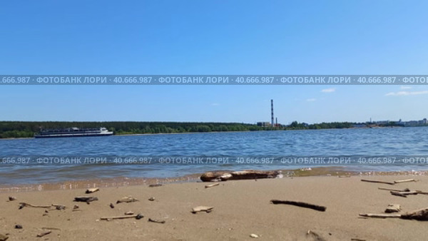 Таймлапс на берегу Бердского залива. Timelapse on the shore of the Berdsky Bay. Стоковое видео, видеограф Anna Shtrekalkina / Фотобанк Лори