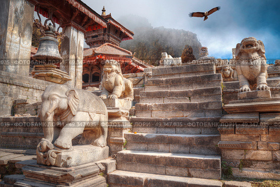 Temples of Durbar Square in Bhaktapur, Kathmandu valey, Nepal. Стоковое фото, агентство Ingram Publishing / Фотобанк Лори