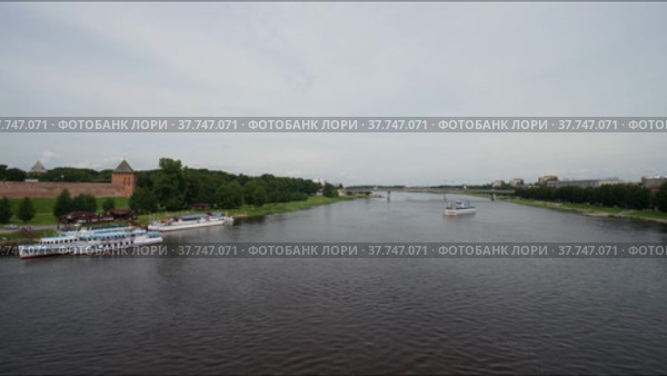 Теплоход разворачивается и швартуется. time-lapse 4К. Стоковое видео, видеограф Руслан Лесков / Фотобанк Лори