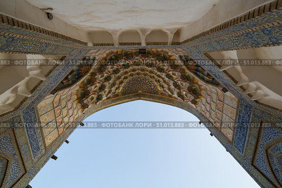 The Abdulaziz-Khan Madrasah in Bukhara (2022 год). Стоковое фото, фотограф Юлия Белоусова / Фотобанк Лори