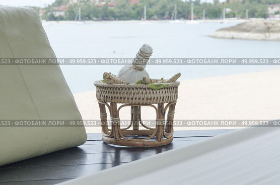 The Herbal compress ball for spa treatment. Стоковое фото, агентство Ingram Publishing / Фотобанк Лори