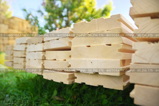 Tongue and groove pine boards. Elements of building design. Стоковое фото, агентство Ingram Publishing / Фотобанк Лори