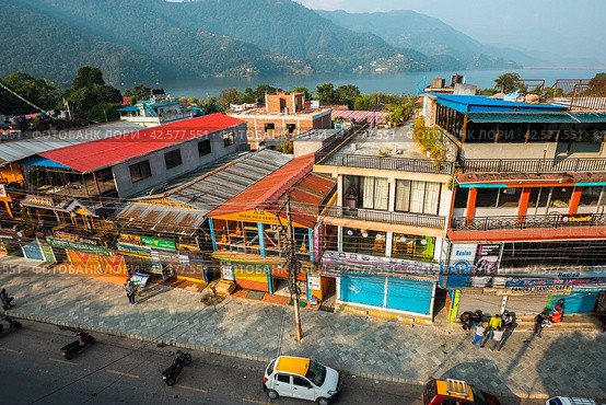 Top view of the Pokhara streets, Pokhara, Nepal (2018 год). Редакционное фото, фотограф VittoriaChe / Фотобанк Лори