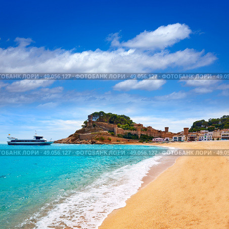 Tossa de Mar beach in Costa Brava of Catalonia Spain Platja Gran playa. Стоковое фото, агентство Ingram Publishing / Фотобанк Лори