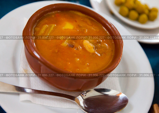 Traditional Spanish dish Olla Morellana. Стоковое фото, фотограф Яков Филимонов / Фотобанк Лори