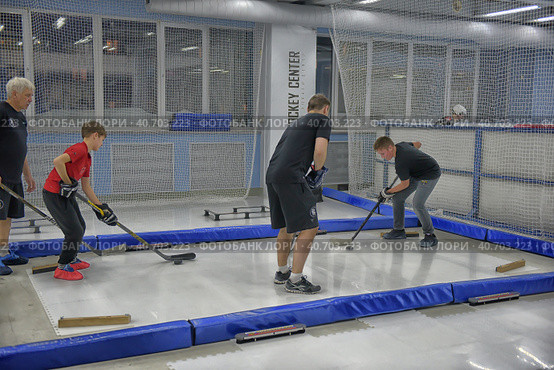 Training complex for hockey players, (2017 год). Редакционное фото, фотограф Анна Кривицкая / Фотобанк Лори