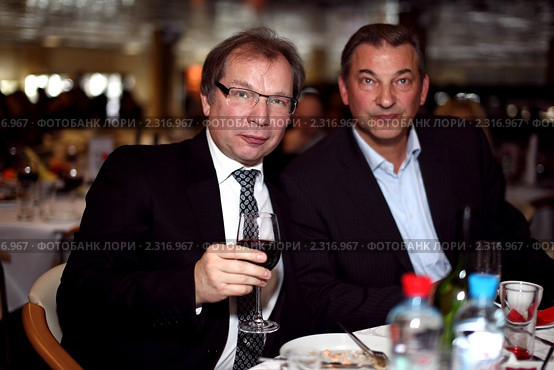 Третьяк Владислав вратарь и Розум Юрий пианист (2011 год). Редакционное фото, фотограф Андрей Дегтярёв / Фотобанк Лори