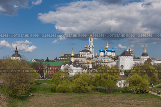 Троице-Сергиева лавра в мае (2009 год). Стоковое фото, фотограф Павел Широков / Фотобанк Лори