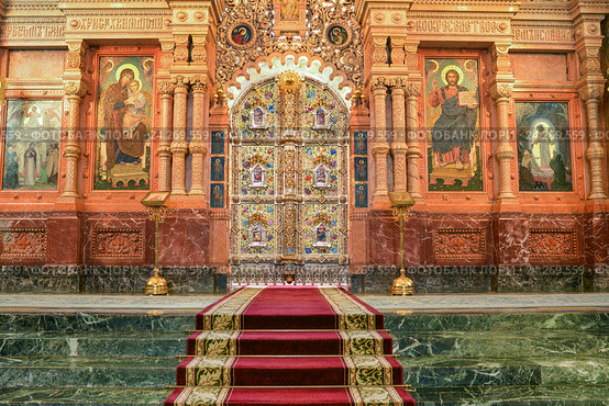 Царские врата и иконостас Спаса-на-Крови (2013 год). Редакционное фото, фотограф Александр Алексеев / Фотобанк Лори