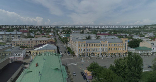 Центр Вольска с высоты птичьего полёта. Съёмка с дрона (2018 год). Стоковое видео, видеограф Евгений Ковалев / Фотобанк Лори