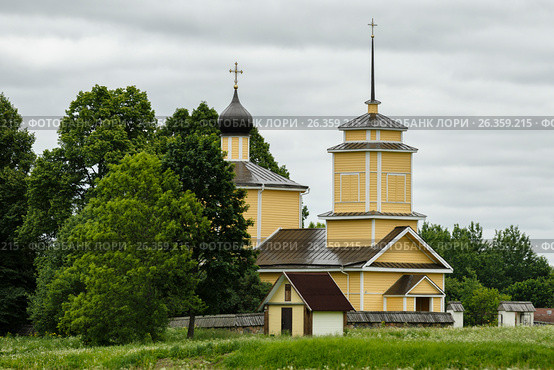 Церковь Георгия Победоносца в Псковской области. Стоковое фото, фотограф Александр Белов / Фотобанк Лори