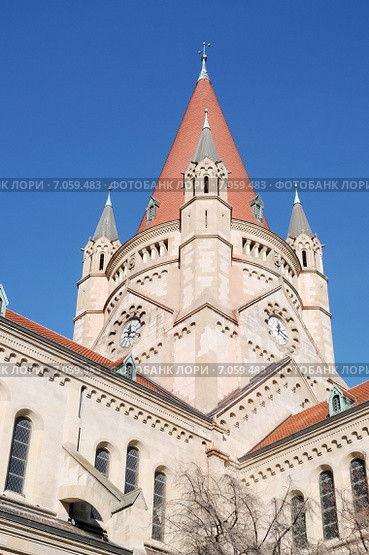 Церковь Святого Франциска Ассизского ( Franz Von Assisi Kirche) на Мексиканской площади ( Mexikoplatz) в Вене. Австрия (2014 год). Стоковое фото, фотограф stargal / Фотобанк Лори