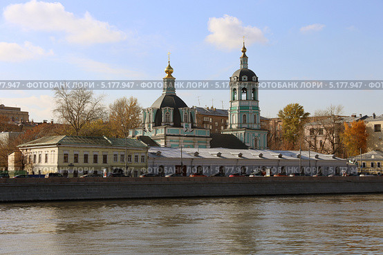 Церковь святого Николая Чудотворца в Заяицком, город Москва, 2-й Раушский пер., 1/26 (2013 год). Стоковое фото, фотограф Алексей Гусев / Фотобанк Лори