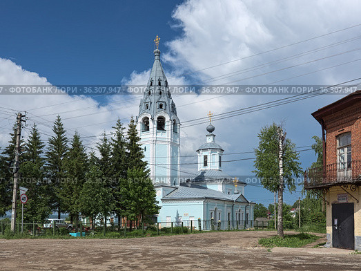 Церковь Успения Пресвятой Богородицы в Чухломе, Костромская область (2021 год). Редакционное фото, фотограф Михаил Марковский / Фотобанк Лори