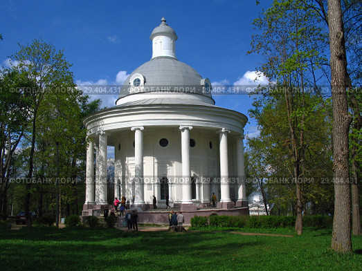 Церковь великомученицы Екатерины (Музей колоколов). Валдай, Новгородская область (2008 год). Редакционное фото, фотограф Елена Орлова / Фотобанк Лори