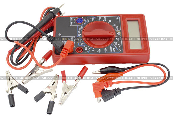 Цифровой мультиметр на белом фоне. Digital  multimeter on a white background. Стоковое фото, фотограф Татьяна Д / Фотобанк Лори