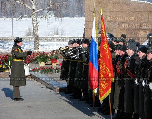 У Вечного огня (2009 год). Редакционное фото, фотограф Светлана Кириллова / Фотобанк Лори