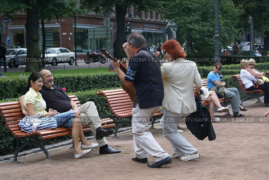 Уличные артисты (2009 год). Редакционное фото, фотограф Валерия Попова / Фотобанк Лори