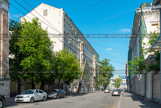 Улица Новая Басманная. Доходный дом М. А. Мальцева. Москва (2019 год). Редакционное фото, фотограф Александр Щепин / Фотобанк Лори