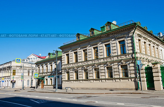 Улица Солянка, дом 13/3, строение 1. Москва. Редакционное фото, фотограф E. O. / Фотобанк Лори