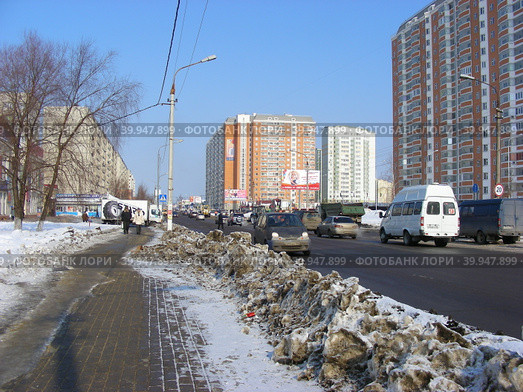 Улица Свердлова. Город Балашиха. Московская область (2012 год). Редакционное фото, фотограф lana1501 / Фотобанк Лори