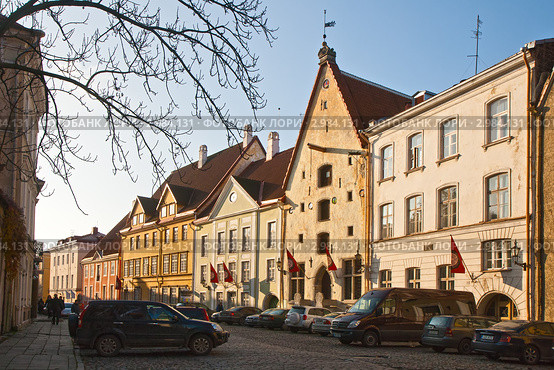 Улица в старом Таллине (2011 год). Редакционное фото, фотограф Юлия Бабкина / Фотобанк Лори