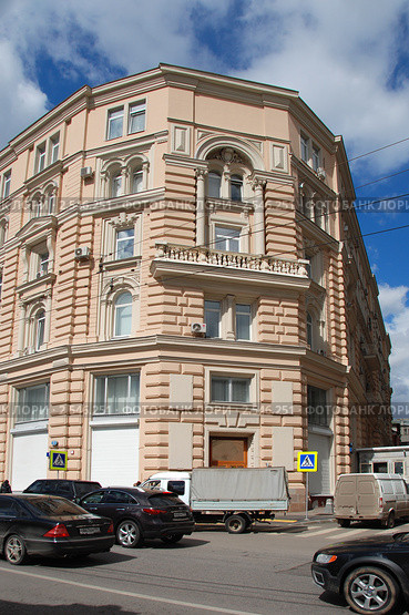 Улица Варварка, дом 7 (Бывший конторский и торговый дом «Варваринское подворье» ). Москва (2010 год). Редакционное фото, фотограф lana1501 / Фотобанк Лори