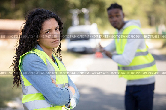 upset couple after a car accident. Стоковое фото, агентство Ingram Publishing / Фотобанк Лори