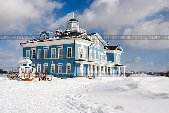 Усадьба Гальских в городе Череповце (2010 год). Редакционное фото, фотограф Солодовникова Елена / Фотобанк Лори