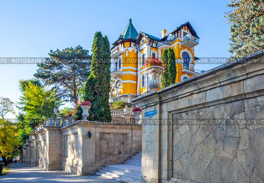 Усадьба Твалчрелидзе (Дача Кшесинской). Кисловодск, Ставропольский край (2020 год). Редакционное фото, фотограф Сергей Афанасьев / Фотобанк Лори