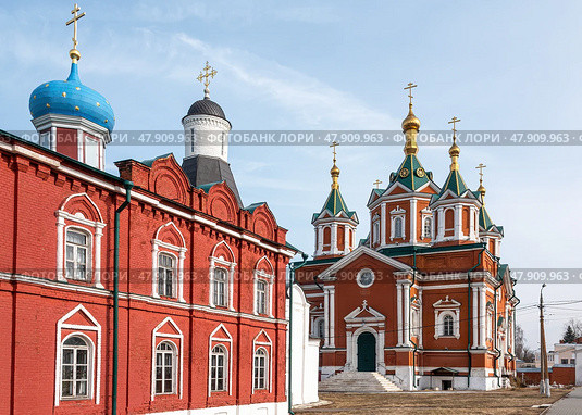 Успенский Брусенский женский монастырь. Крестовоздвиженский собор. Коломна, Московская область. Стоковое фото, фотограф Лариса Гордеева / Фотобанк Лори