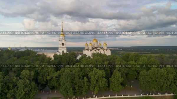 Успенский собор во Владимире (2024 год). Редакционное видео, видеограф Андрей Бойков / Фотобанк Лори