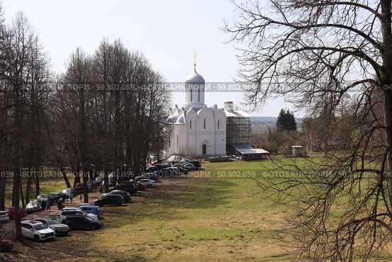 Успенский Собор Звенигородского Кремля. Редакционное фото, фотограф Светлана Ясинская / Фотобанк Лори