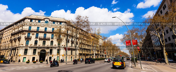 Вид Барселоны, Испания. Gran Via (2013 год). Редакционное фото, фотограф Яков Филимонов / Фотобанк Лори