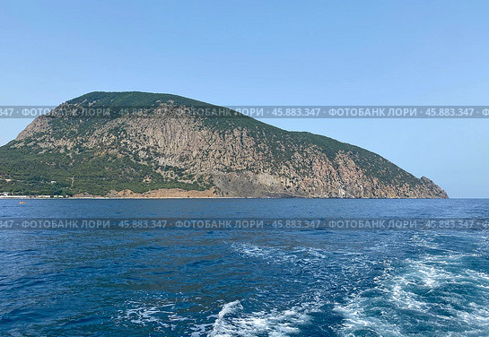 Вид на гору Аю-Даг с запада, Крым (2023 год). Стоковое фото, фотограф Мария Кылосова / Фотобанк Лори