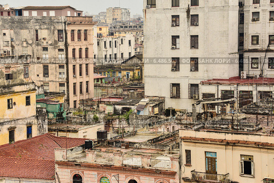 Вид на крыши города Гавану. Столица Кубы (2014 год). Стоковое фото, фотограф Александра / Фотобанк Лори