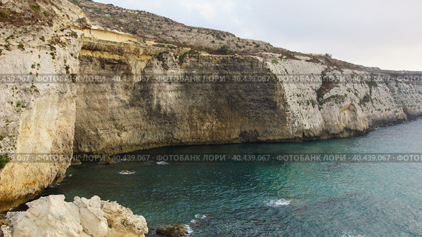 Вид на залив Фомм ир-Рих. Мальта. (View of Fomm ir-Rih Bay. Malta.) (2018 год). Стоковое фото, фотограф Igor Bakirov / Фотобанк Лори