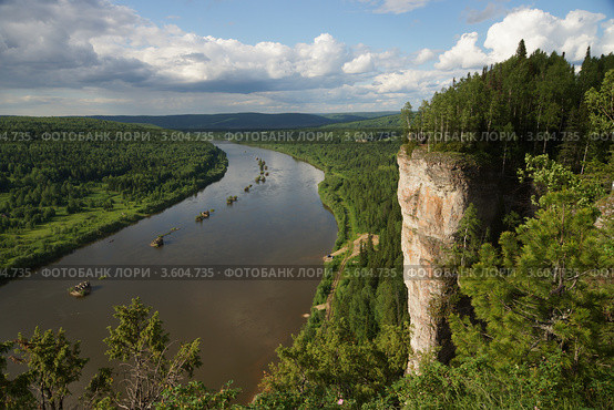 Вид с горы Ветлан. Река Вишера. Стоковое фото, фотограф Дмитрий Иванин / Фотобанк Лори