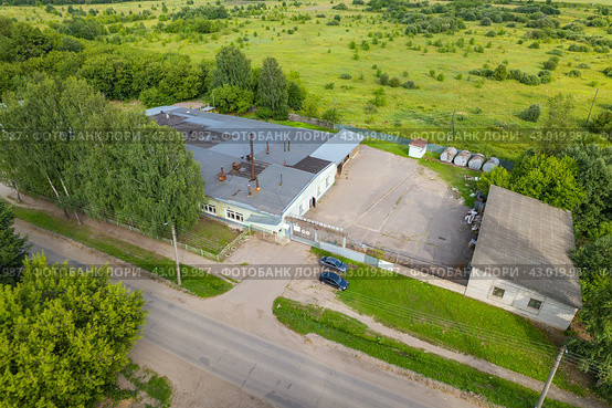 Вид с высоты на хлебокомбинат в Нолинске (аэросъемка 2023 года) Стоковое фото, фотограф Владислав Самошкин / Фотобанк Лори