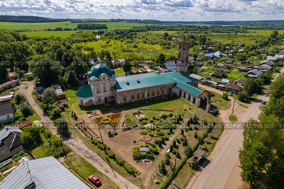 Вид с высоты на Никольский собор в Нолинске (аэросъемка 2023 года) Стоковое фото, фотограф Владислав Самошкин / Фотобанк Лори