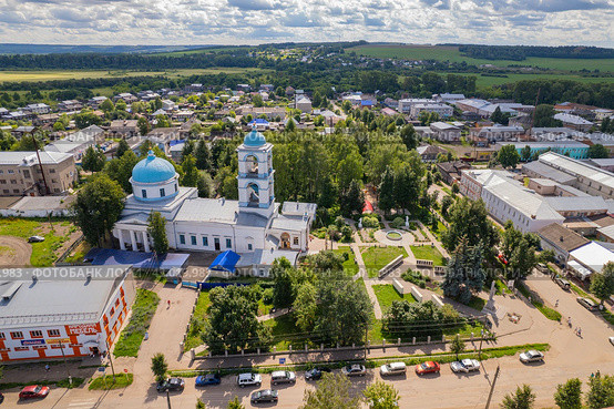 Вид с высоты на Успенский собор в Нолинске (аэросъемка 2023 года) Стоковое фото, фотограф Владислав Самошкин / Фотобанк Лори