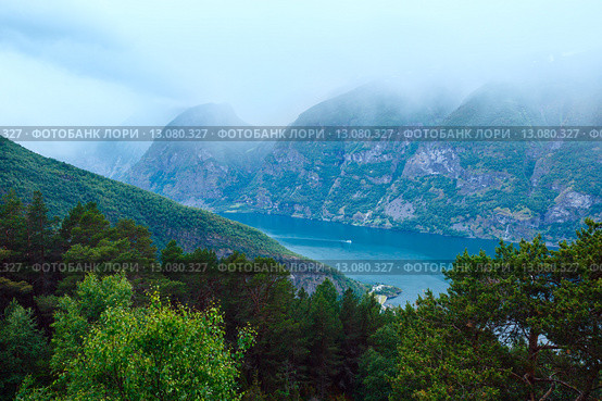View from Stegastein Viewpoint (Aurland, Norway) Стоковое фото, фотограф Юрий Брыкайло / Фотобанк Лори