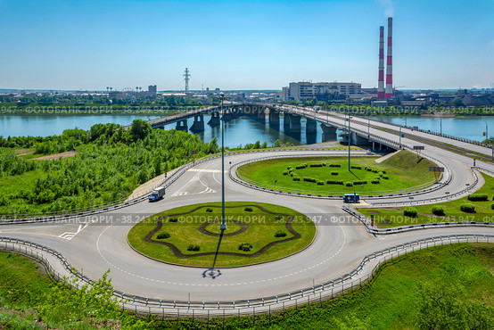 View of Kemerovo from the high right Bank of the river Tom (2018 год). Стоковое фото, фотограф Ольга Остроухова / Фотобанк Лори