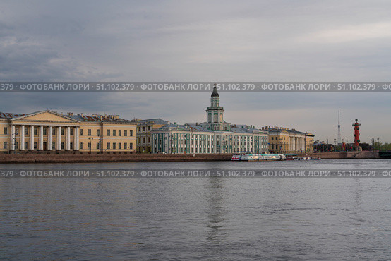 View of the Kunstkamera building on the University embankment of the Neva River in St. Petersburg, Russia. Here is the Museum of Anthropology and Ethnography of Peter the Great. Стоковое фото, фотограф Ula Ulachka / Фотобанк Лори
